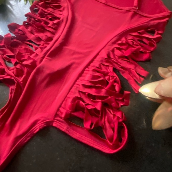 SOLD✔️Fringe Red Bodysuit - Picture 5 of 5